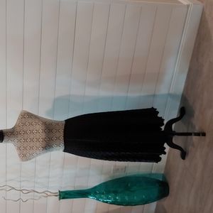 Komarov black midi skirt